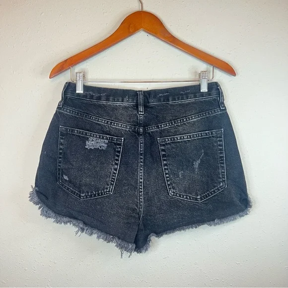 Free People Lasso Women’s Short Highest Rise Ripped Black Denim Shorts Sz 29 NEW